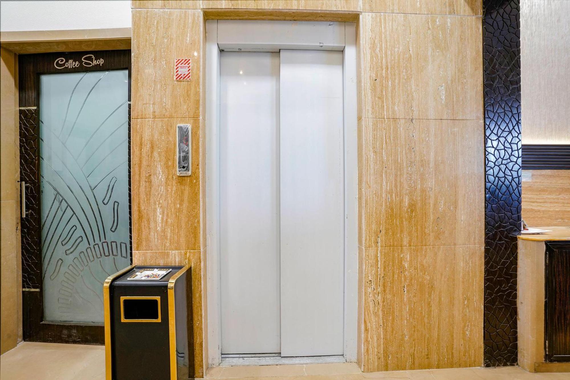 Fabhotel Kamran Residency Mumbai Exterior foto